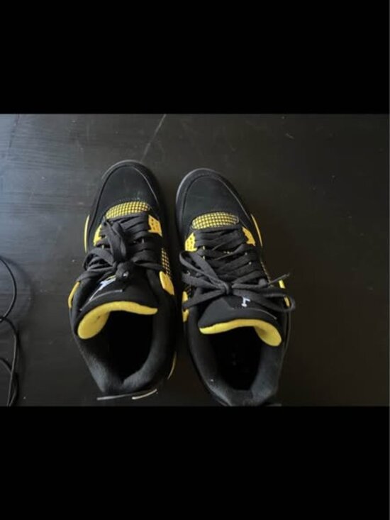 Air Jordan 4 Retro Thunder main image 4